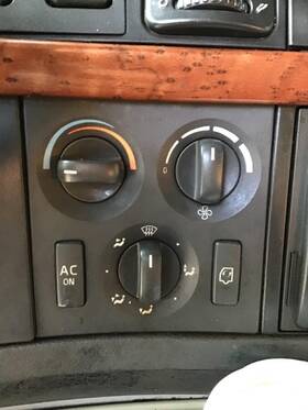 3313570 Volvo 2093689 Vnl Temperature Control
