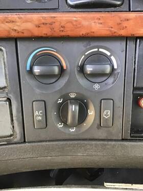 3348711 Volvo 2127331 Vnm Temperature Control
