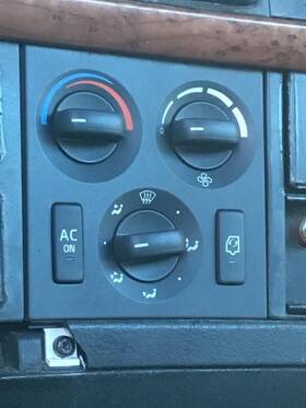 3349201 Volvo 2127788 Vnm Temperature Control