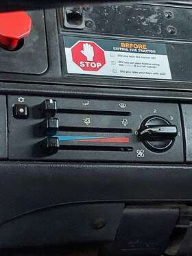 3367619 Volvo 2144431 Replaces Vnm 2001 Temperature Control