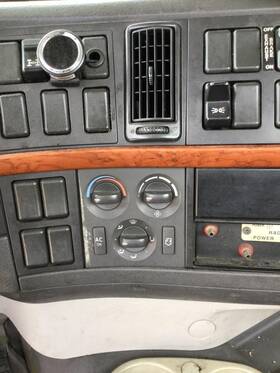 3405157 Volvo 2177929 Vnm Temperature Control