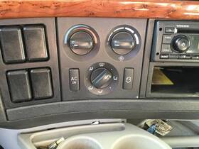 3406743 Volvo 2179256 Vnl Temperature Control