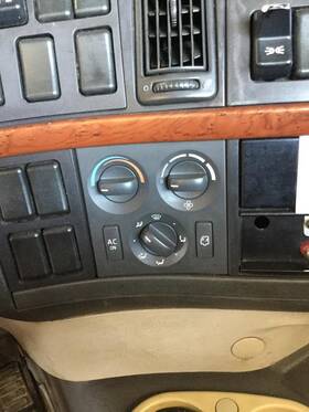 3407713 Volvo 2180195 Replaces Vnm 2008 Temperature Control