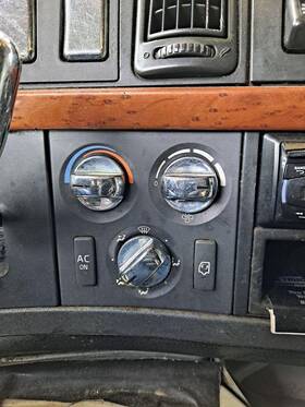 3492411 Volvo 2256490 Vnl Temperature Control