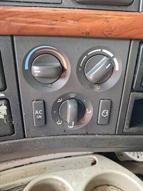 3504705 Volvo 2266636 Vnl Temperature Control 3504705 Volvo 2266636 Vnl Temperature Control