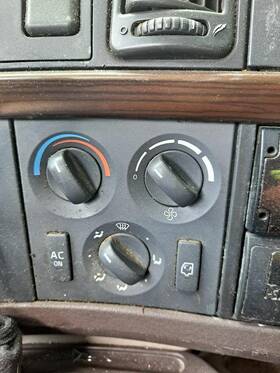 3519101 Volvo 2279431 Vnl Temperature Control