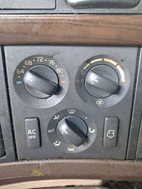 3577958 Volvo 2331409 Vnl Temperature Control