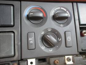 3615675 Volvo 2365821 Replaces Vnm 2006 Temperature Control