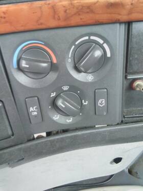3631176 Volvo 2379551 Vnm Temperature Control