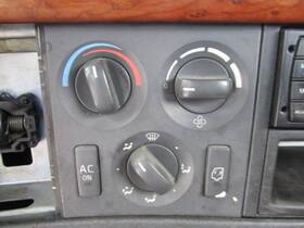 3796578 Volvo 2520621 Vnl Temperature Control