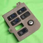 Oem Used Paccar / Peterbilt Dash Switch Panel S64-6045-526L00 No Key. Fixed Price $105.00.