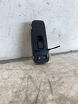 2020 Kenworth T680 Power Window Switch Q2760821101 (745-10223). Fixed Price $225.00.