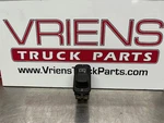 Peterbilt Switch-trailer Aux Power Q27-6031-1L8EEF1AA1. Fixed Price $72.00.