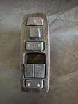 Q27-6081-2203 / Q27-1048-2200 Paccar Dcm CONTROL-2.1M Drivers Oem Peterbilt. Fixed Price $299.99.