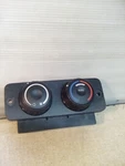 Freightliner A22-73673-002 Hvac Control. Fixed Price $103.99.