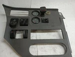 S64-6148-0681611C5 Peterbilt 579 Gauge And Switch Panel (12223070. Fixed Price $123.68.