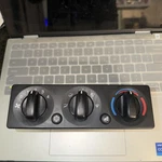 Peterbilt 579 Climate Control Q21-6012. Fixed Price $65.00.
